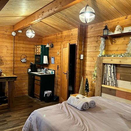 Fancy Fireflies Cabin Hayward Exteriör bild